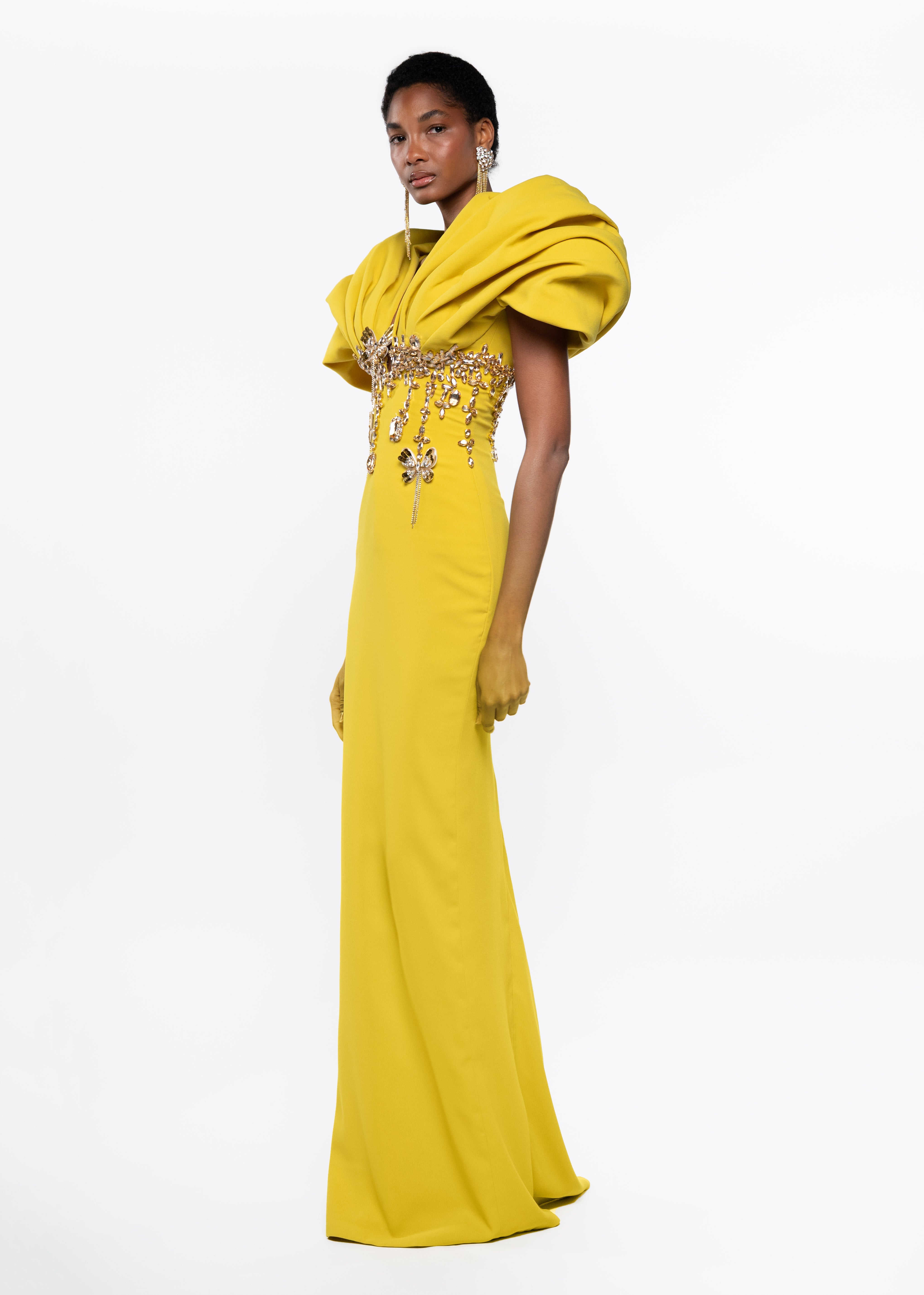 Look 2 - MADAM DOMINA