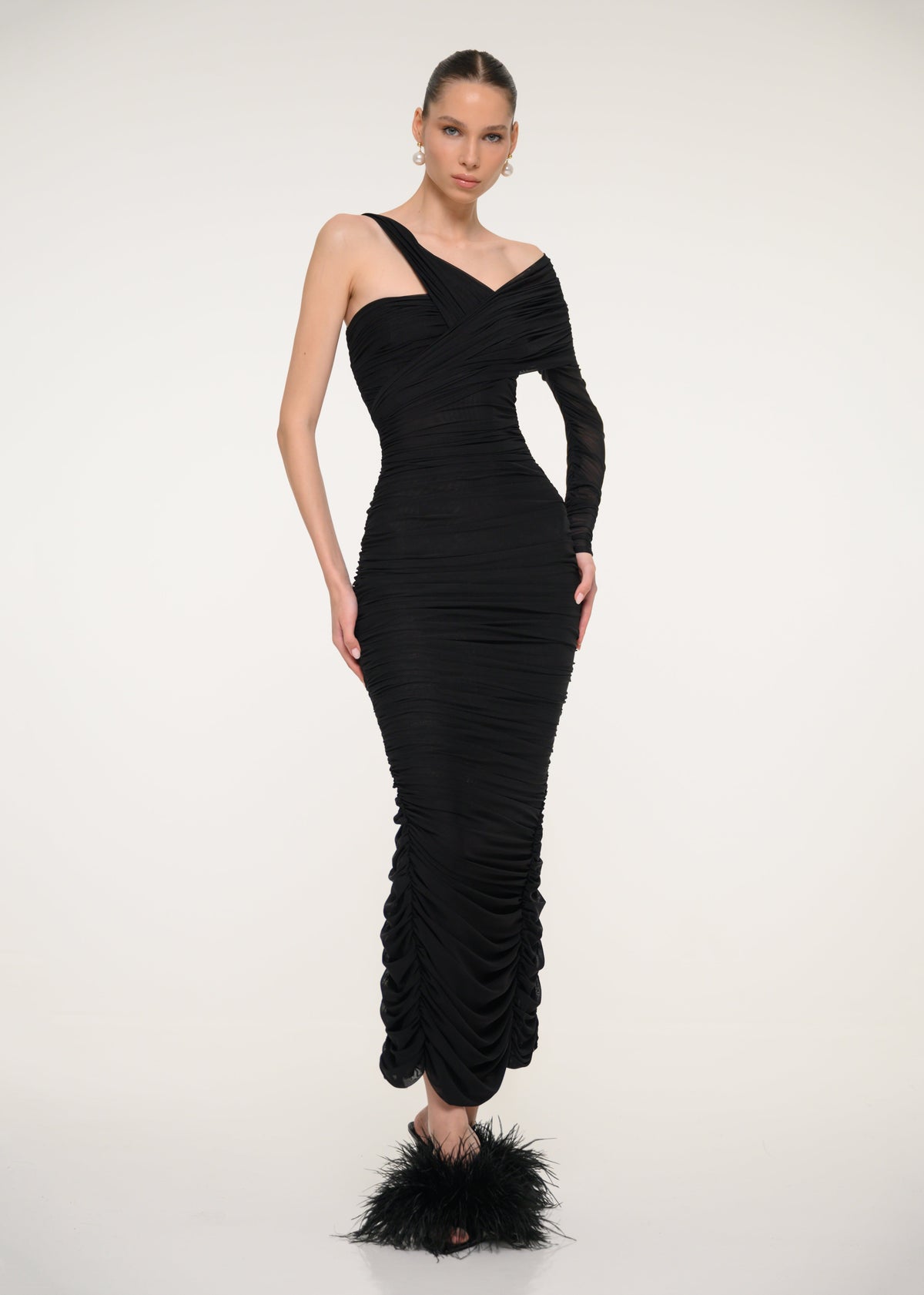 Black One-Shoulder Ruched Midi Dress